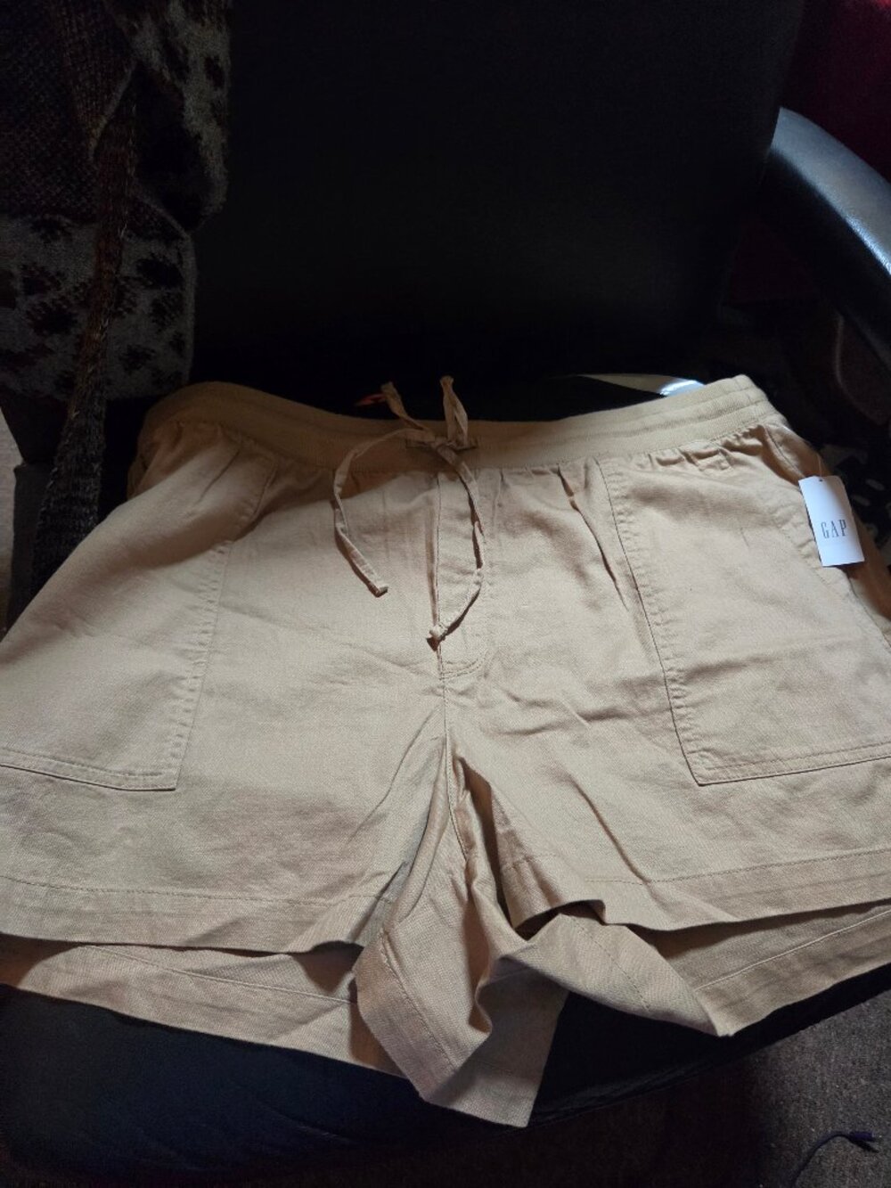 Gap Women's  Linen Pull-On Short  XL